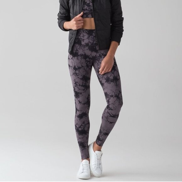 Lululemon Wunder Under Leggings - Picture 1 of 10